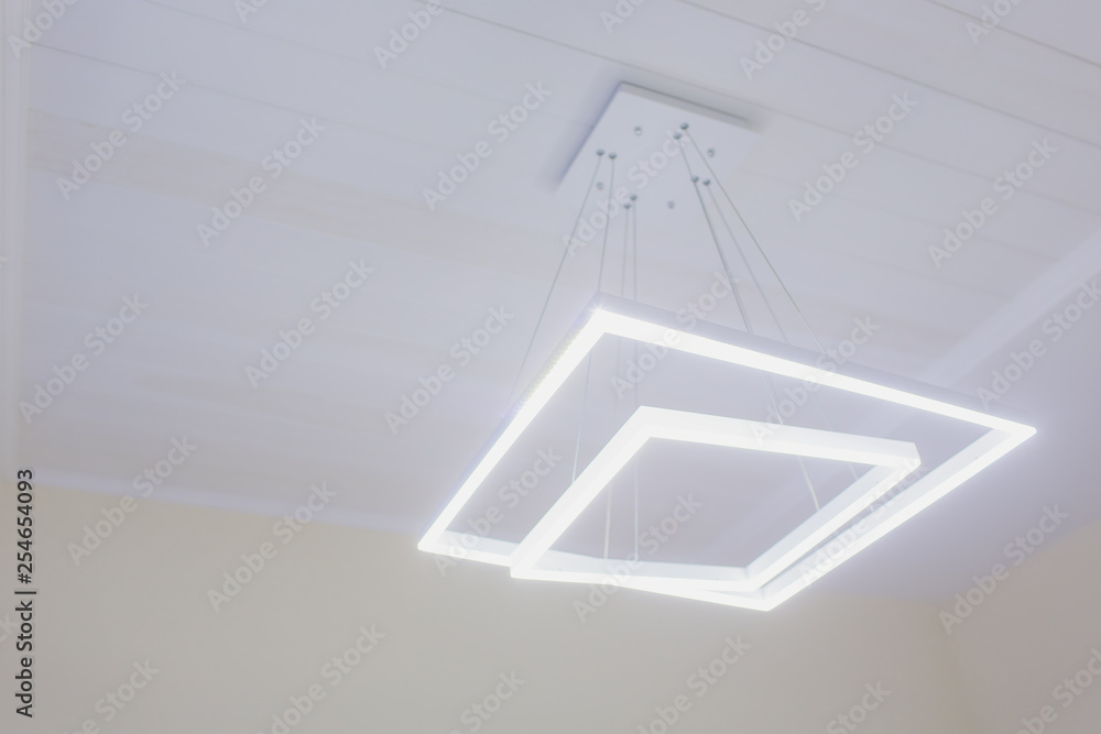 Deckenleuchte Sebatin mit E27-LED, 50 cm, weiß